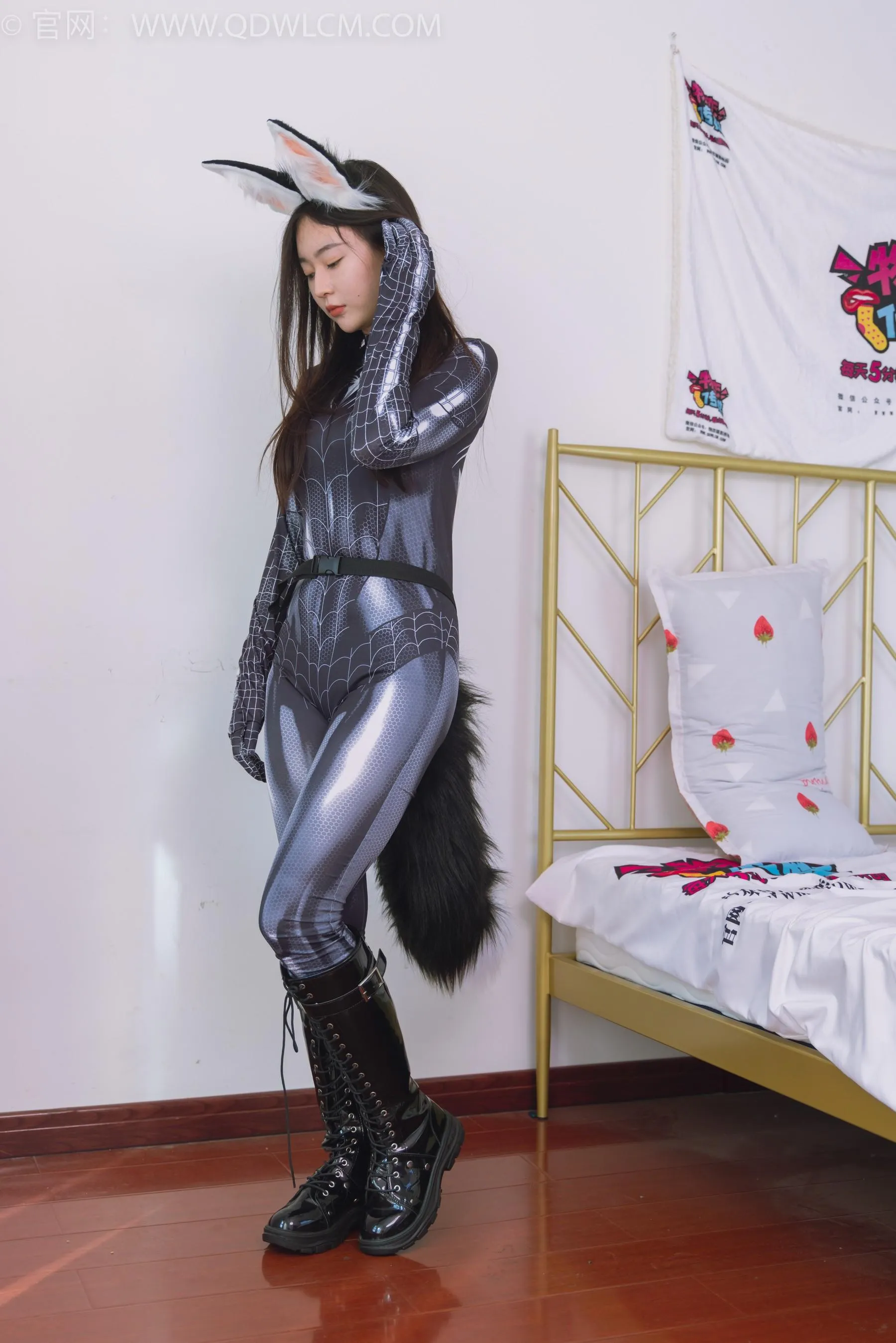 物恋传媒 NO.1554 美兔-超级英雄 [151P]插图5